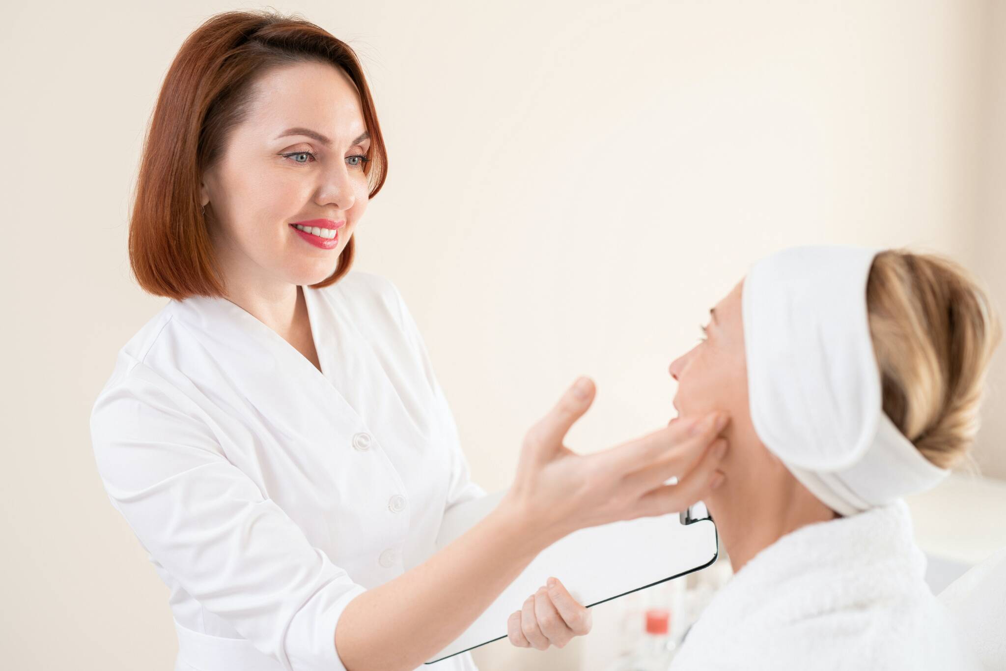 Become a Nurse in The Dermatology Clinic in Abu Dhabi