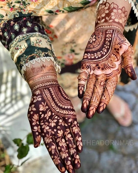 10 Beautiful Bridal Mehndi Designs You Will Love!