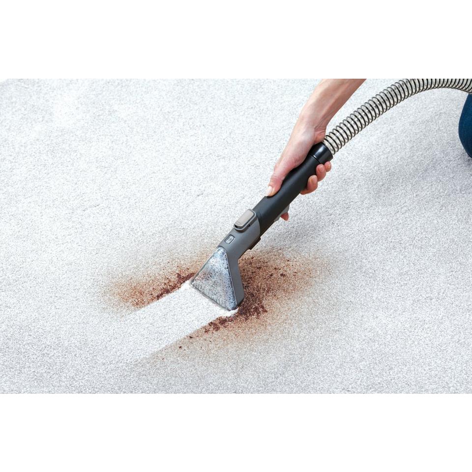 Methods and Advantages of Carpet Stain removal By Yourself
