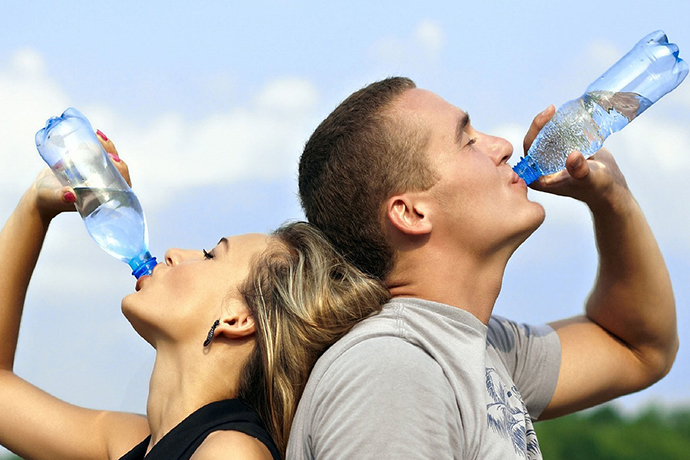 How to keep yourself hydrated in summer?